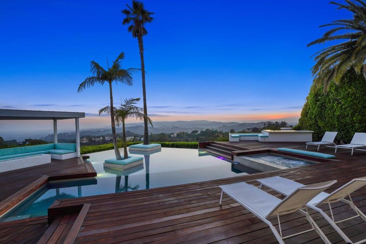 Crest Estate By Awhile *