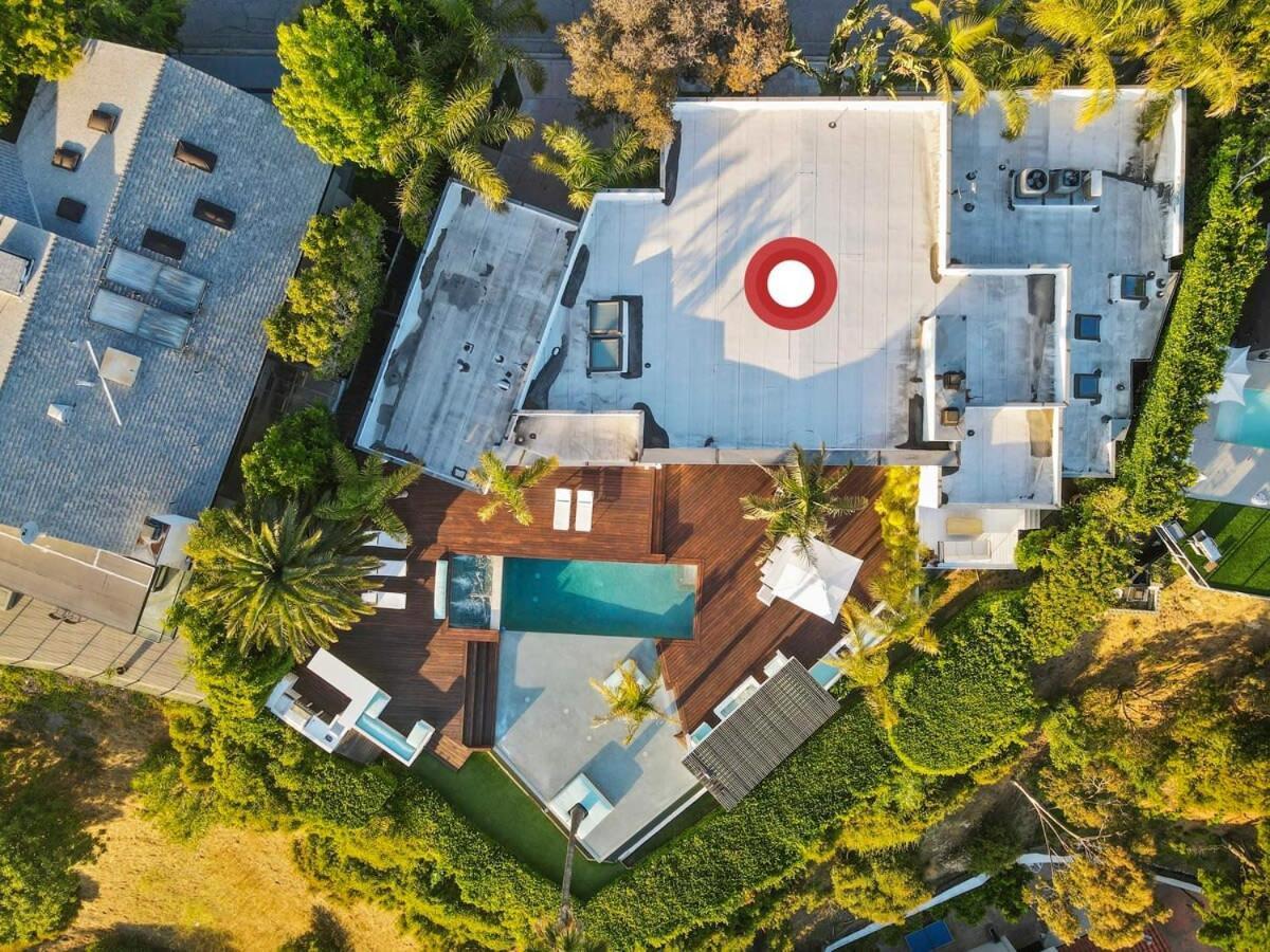Crest Estate By Awhile * Los Angeles