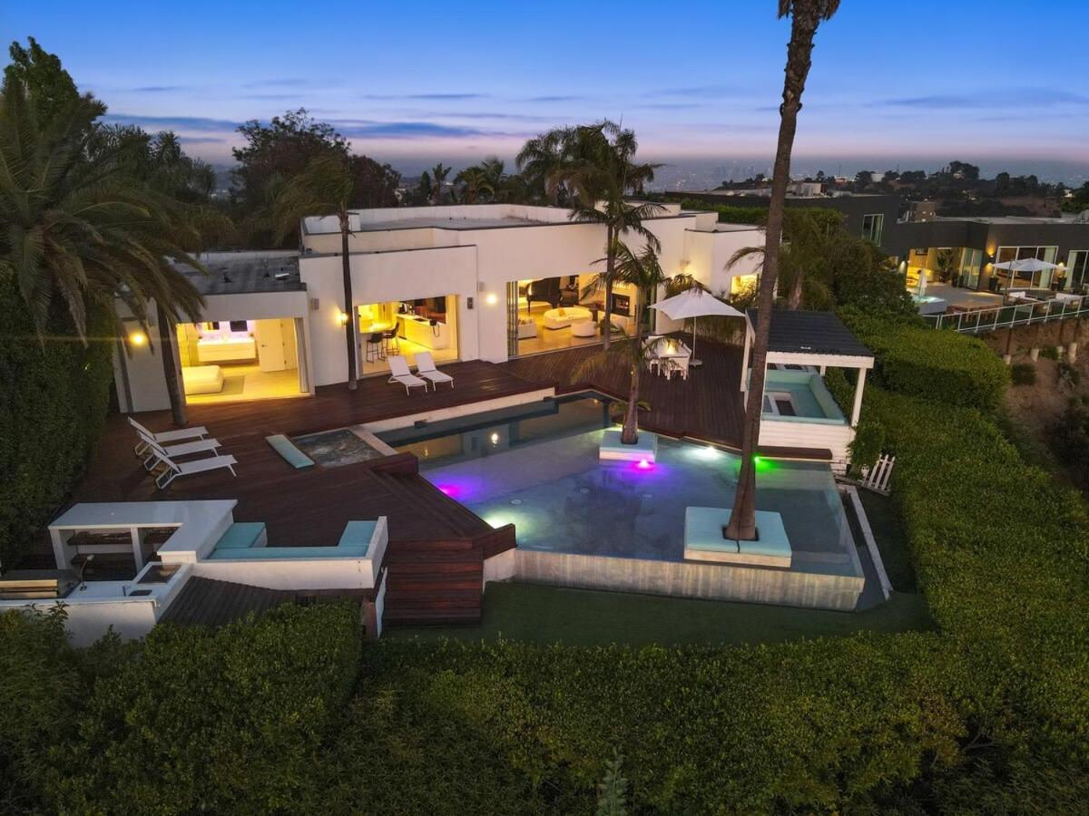 Crest Estate By Awhile *