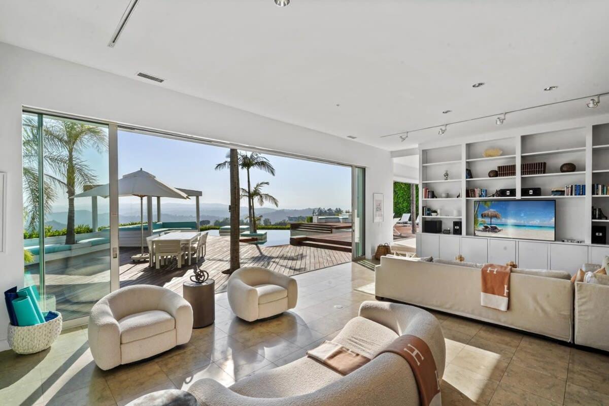 Crest Estate By Awhile * Los Ángeles