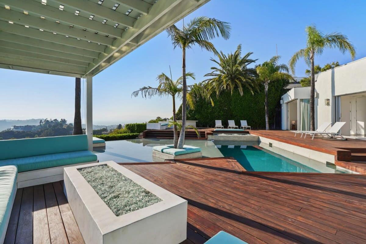 Crest Estate By Awhile *